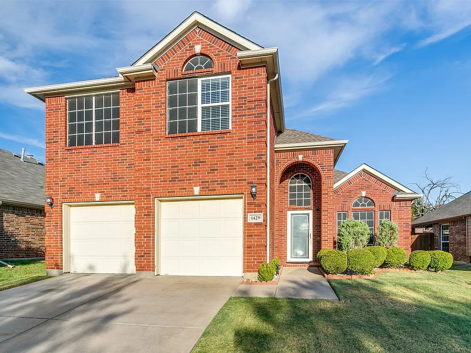 1429 Wellesley Dr