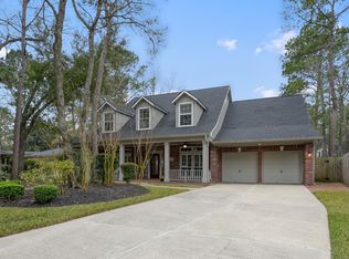7 Cross Lake Dr, Spring, TX 77382