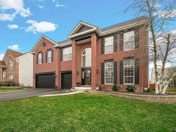 1328 Palisades Dr, Bolingbrook, IL 60490