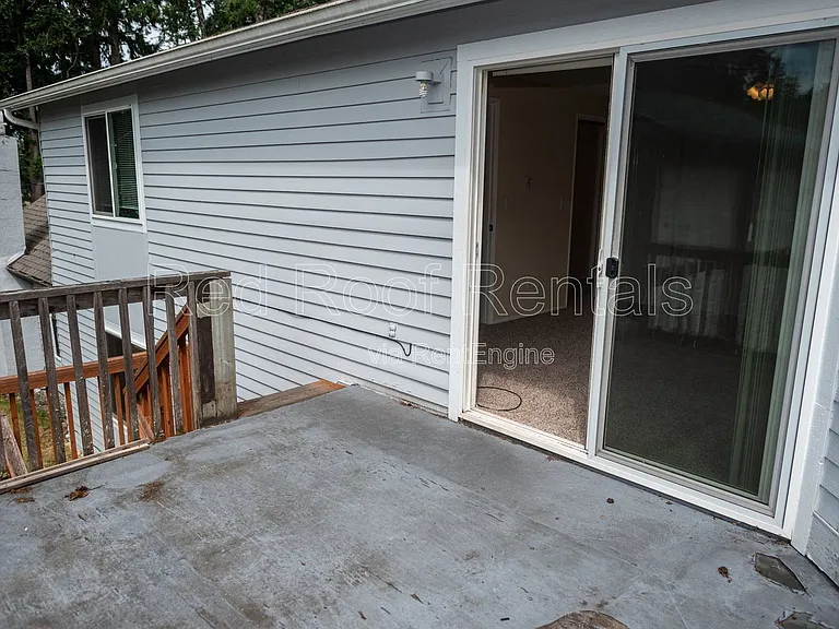 9620 Maple Ave SW — Photo 32