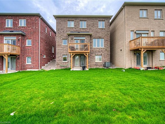 5th image of 88 Bloomfield Cres