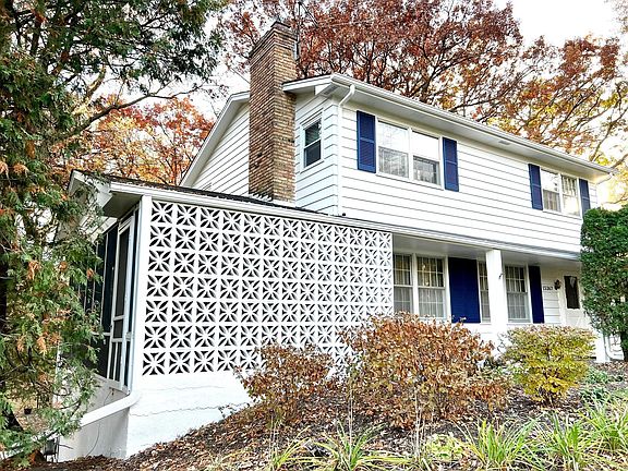 3rd image of 15367 Highland Trl