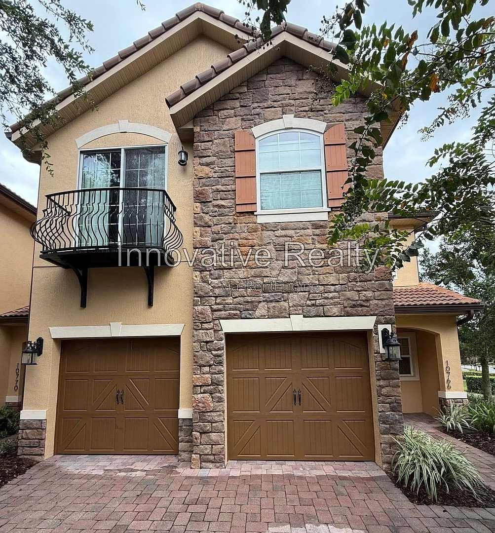 4 bed, 3.5 bath, 2059 sqft, $2,995 — Photo 1