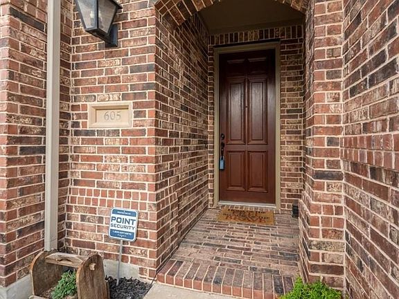 4th image of 605 Garner Park Dr