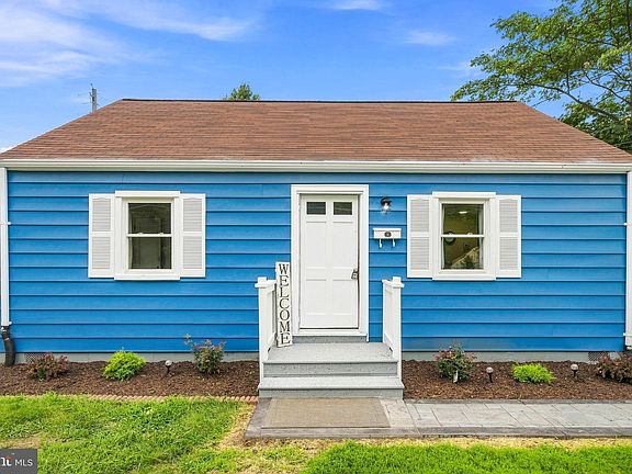 2nd image of 3007 Elmwood Dr