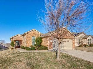 3701 Chapel Hill Ln, Denton, TX 76207