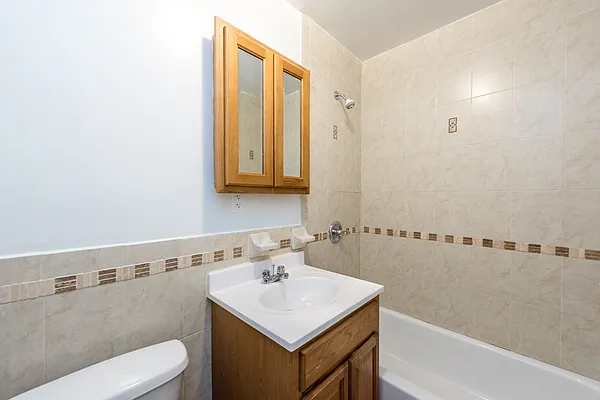 Rented by Nooklyn NYC LLC | media 26