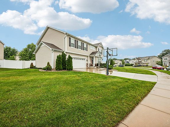 4th image of 366 E 130th Ln