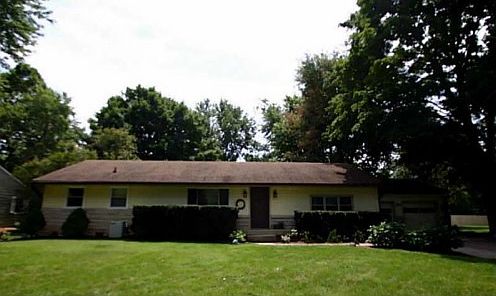 1st image of 2815 Canterbury Ln