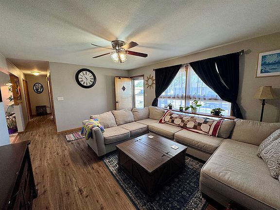 4th image of 1111 Drum Ave