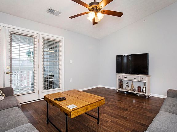5th image of 6503 Shelton Cir Unit 310