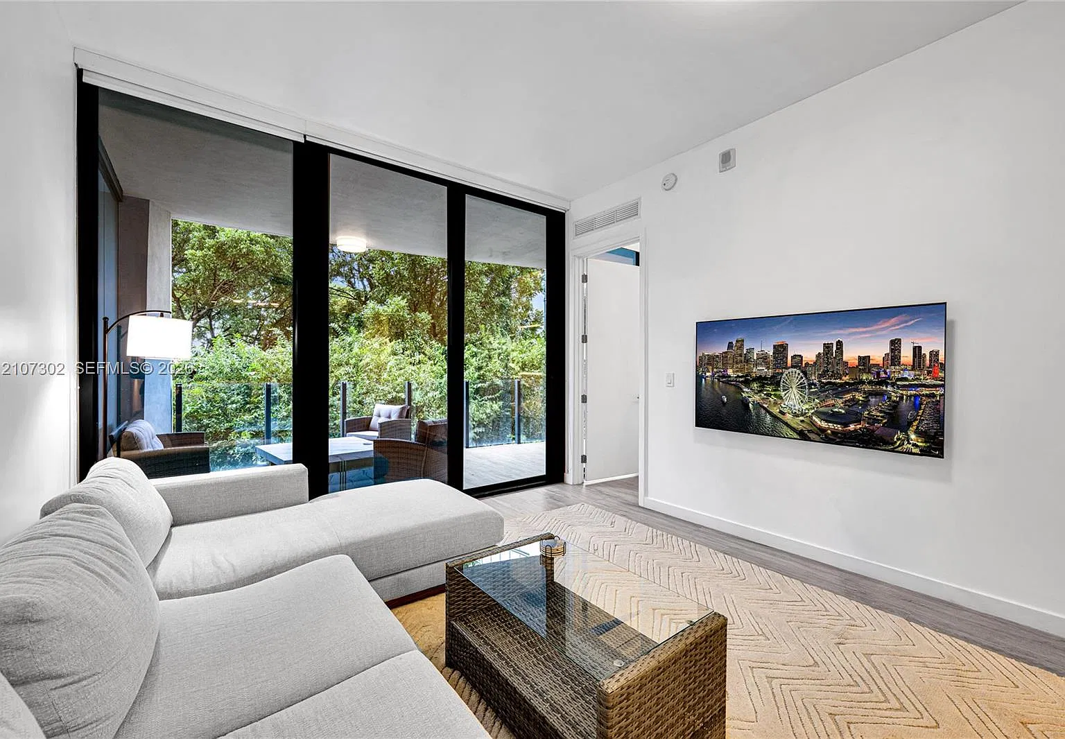 Club Residences At Park G — Photo 4