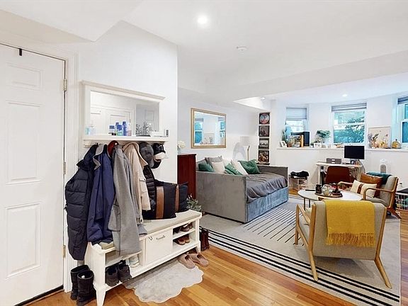 3rd image of 289 Beacon St #Bf