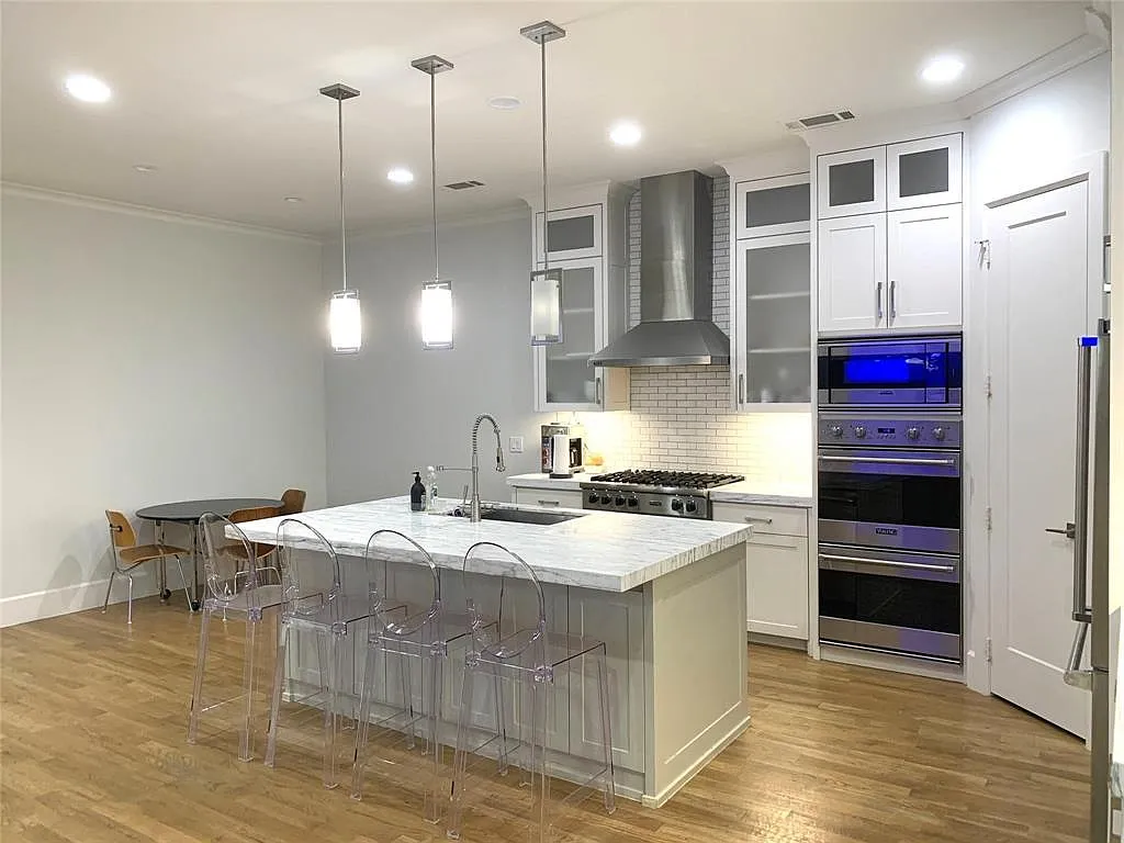 Building Photo - 6431 Del Norte Ln