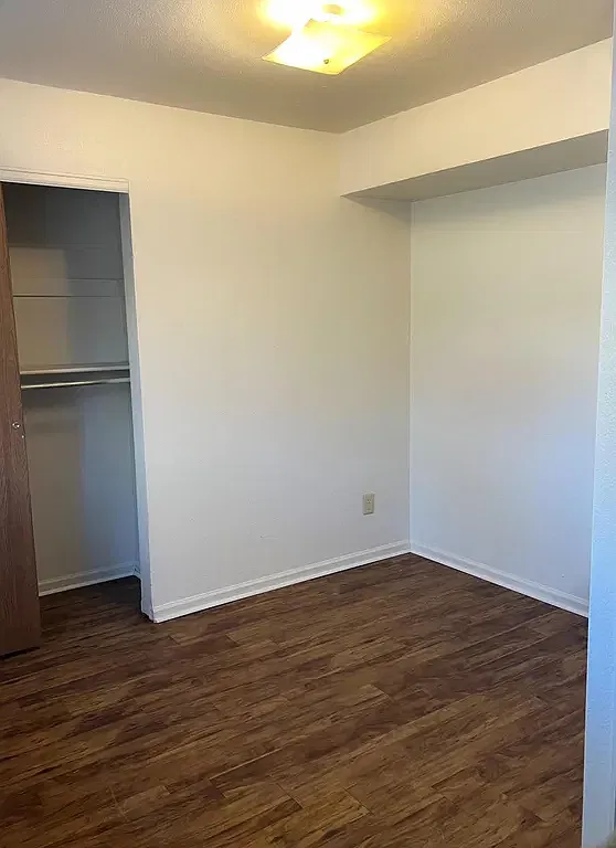 3 bed, 924 sqft, $2,200 — Photo 4