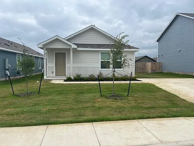 2215 Cyclone Dr