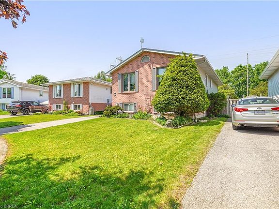 4th image of 58 Arbor Dr