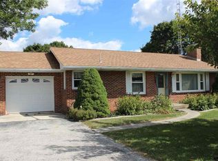 985 Fairview Dr, Hanover, PA