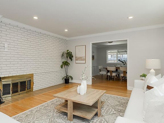 4th image of 1407 S Mary Ave