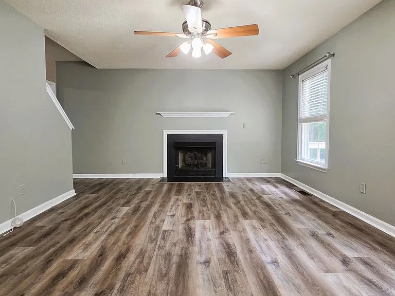 2519 Providence Creek Rd N — Photo 12