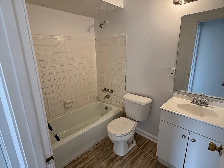 4860 Chesterwood Ct #1 — Photo 12