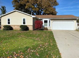 2812 Phillip Pl, Bloomington, IL 61704