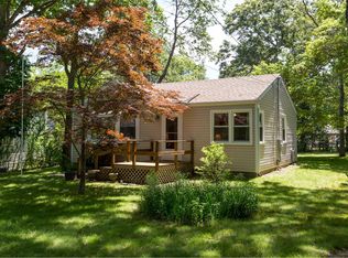 255 4th St, Laurel, NY 11948