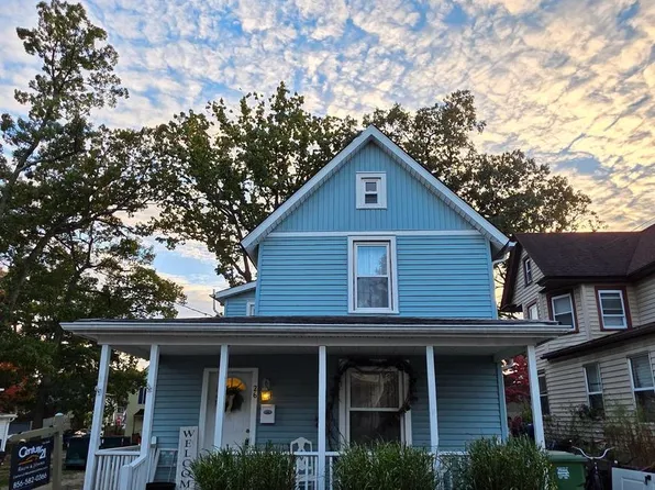 26 East Ave, Pitman, NJ 08071