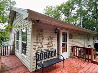 76 Berkshire Cir, Camdenton, MO 65020