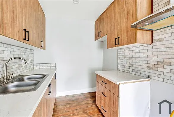 2130 6th Ave #6 — Photo 10