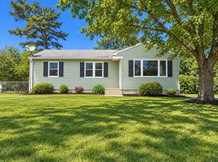 32 Campbell Dr, Easthampton, MA 01027