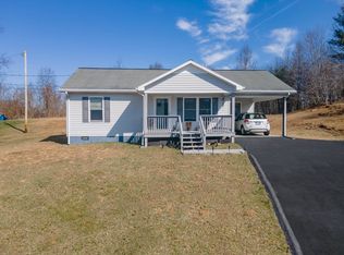 202 Middleton St, Galax, VA 24333