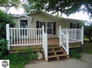 7490 E Monroe Rd, Breckenridge, MI 48615