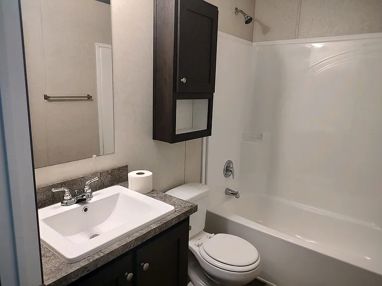 Avon Lakes Estates — Photo 27