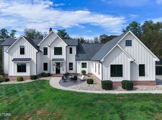 2775 Wilson Rd, Lenoir City, TN 37772