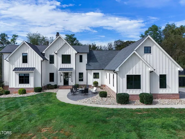 2775 Wilson Rd, Lenoir City, TN 37772