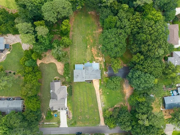 353 Westside Dr — Photo 37