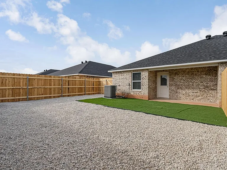 2651 Baron Ave — Photo 34