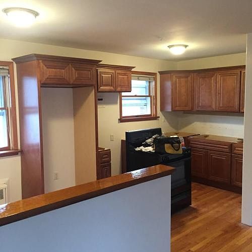 1st image of 104 Acacia Ave #2nd