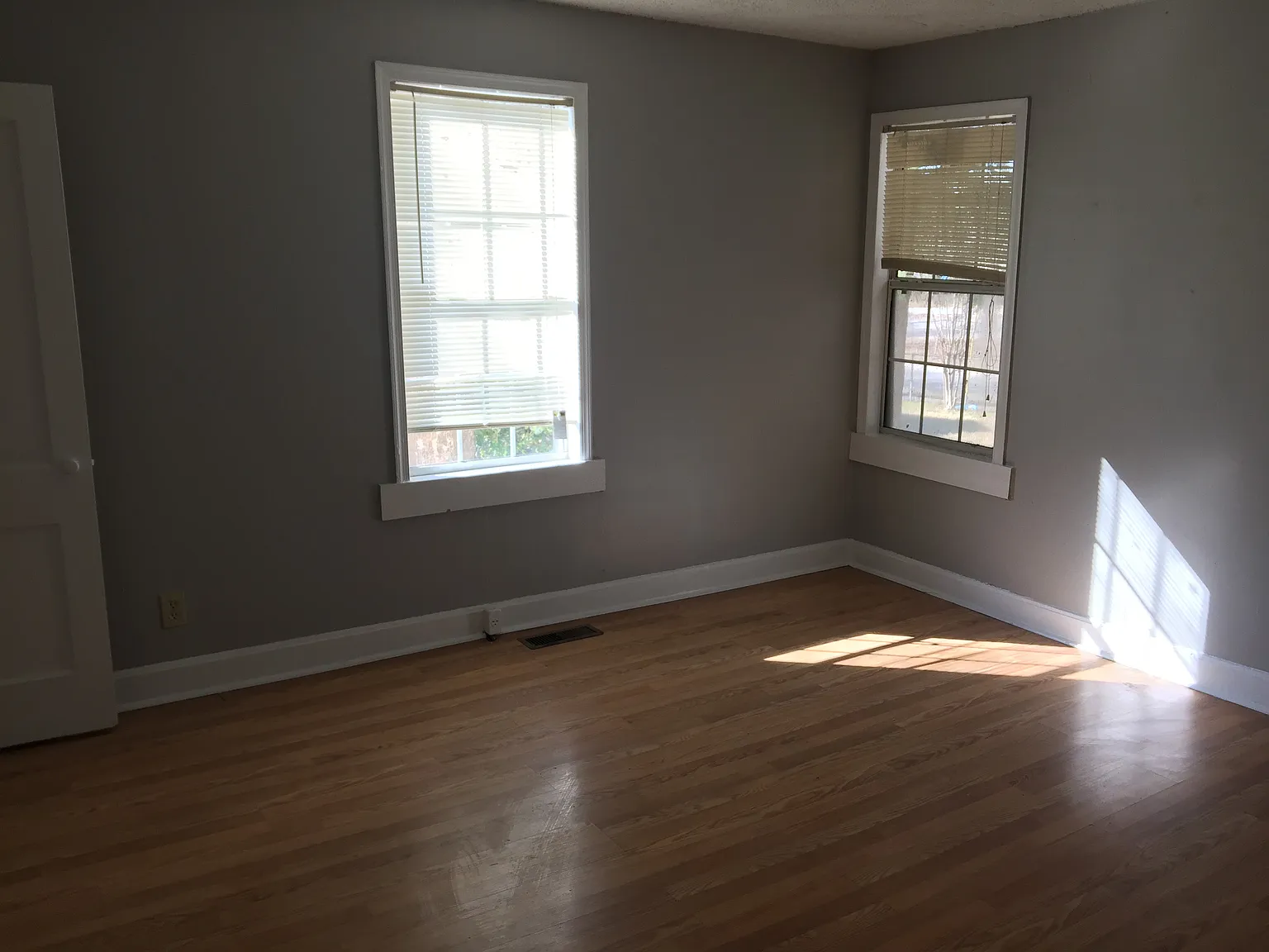 2 bed, 1200 sqft, $795 — Photo 4