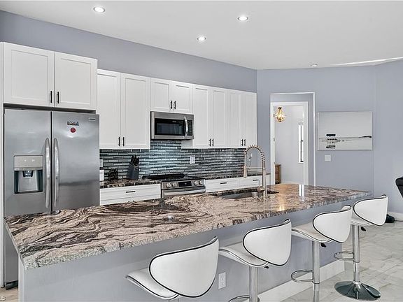 3rd image of 2661 43rd AVE NE