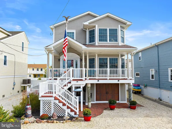 249 W 17th St, Ship Bottom, NJ 08008