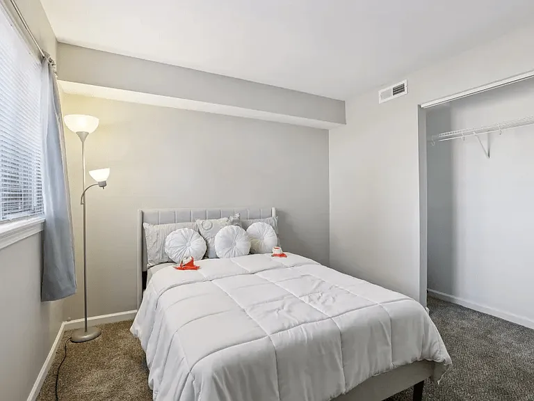 Brookwood Apartments — Photo 3