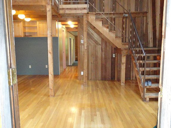 3rd image of 2225 26th Ave NW