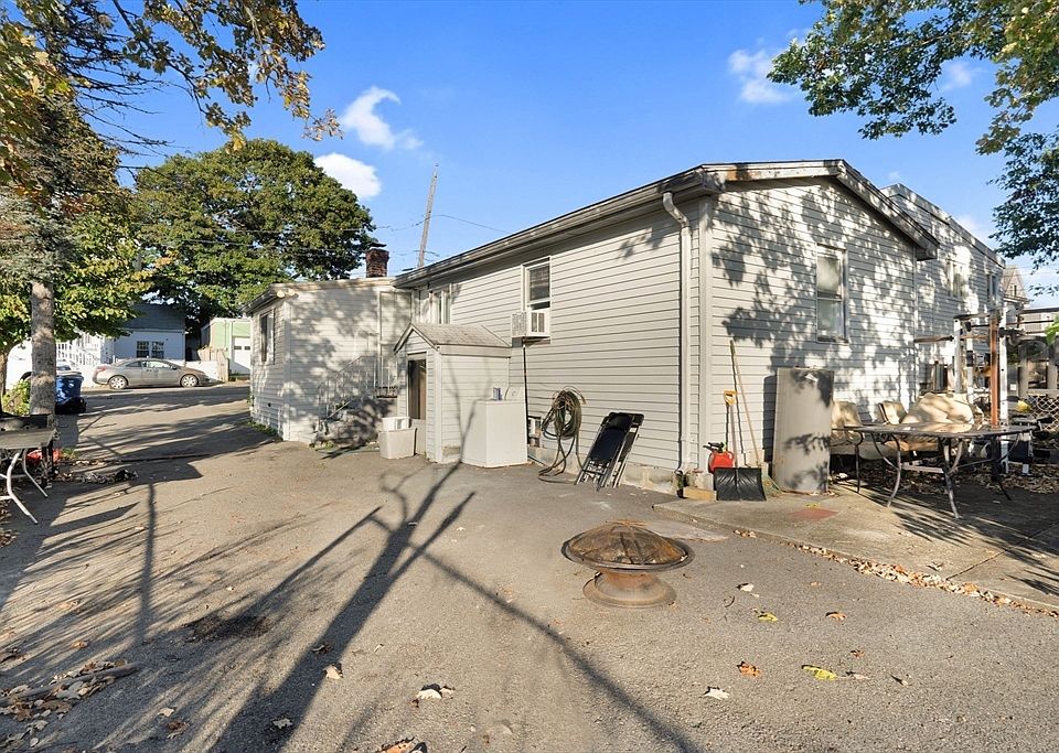 2nd image of 34 Oak Island Rd