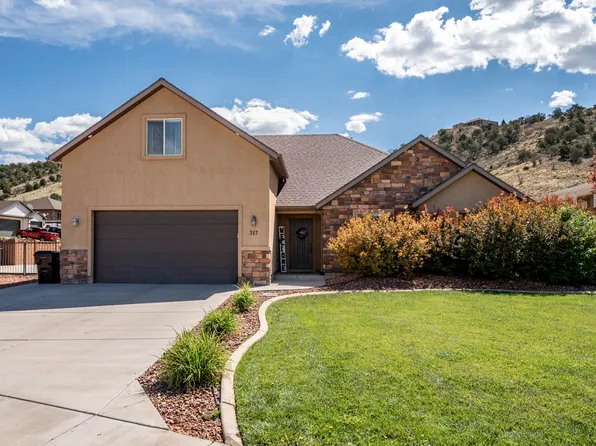 317 S Glen Canyon Dr, Cedar City, UT 84720