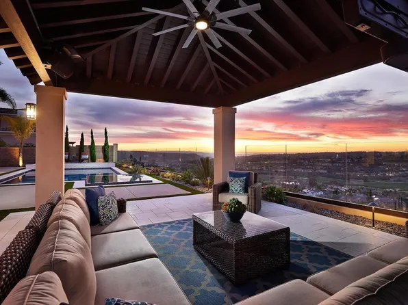 6895 Amber Ln, Carlsbad, CA 92009