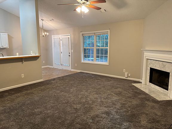 4th image of 366 Glenmoor Pl