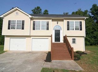 162 Longstreet Cir, Oxford, GA 30054