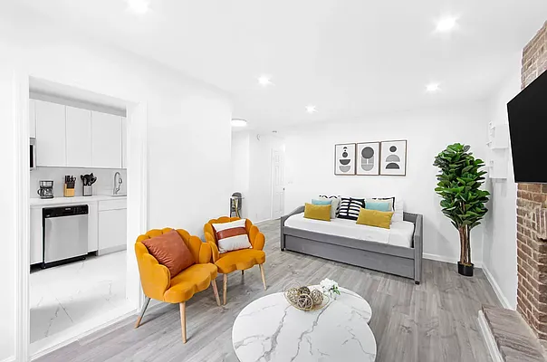 Rented by Outpost Brokerage LLC | media 4